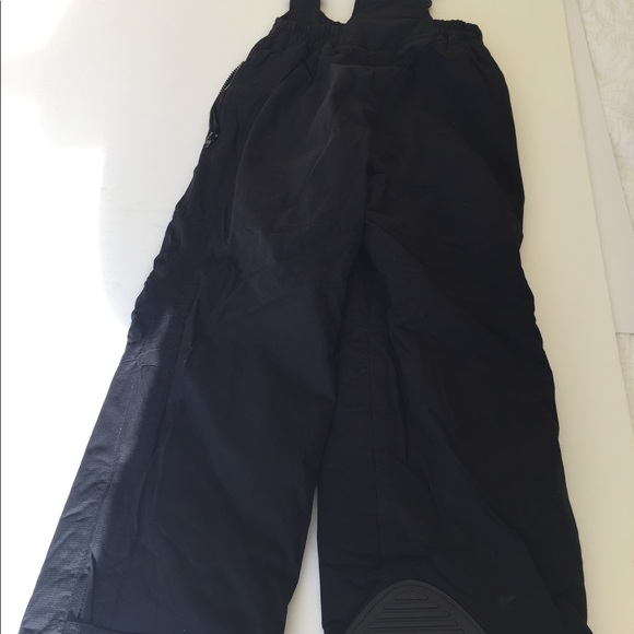 Complete Ski Set red ski jacket black ski pants red hat scarf gloves Kids 122 cm - Picture 5 of 8